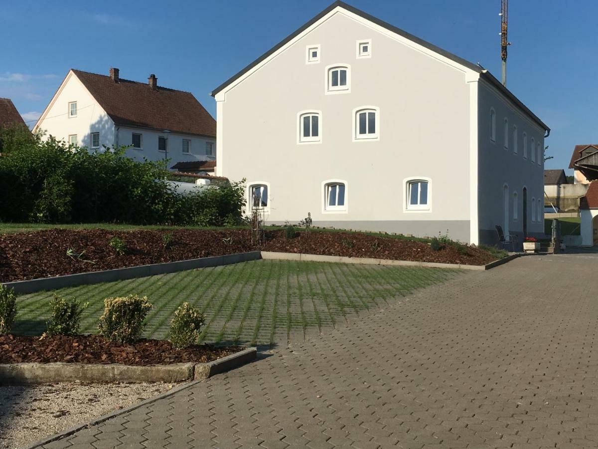 Ferienwohnung Zum Dorfwirt Riedenburg Dış mekan fotoğraf