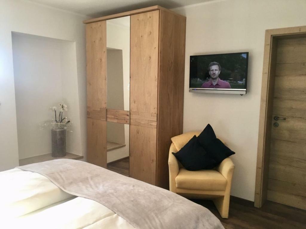 Ferienwohnung Zum Dorfwirt Riedenburg Dış mekan fotoğraf